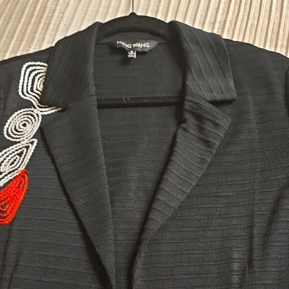 Ming Wang Black and Red Blazer with Decorative Patterns - Picture 11 of 11
